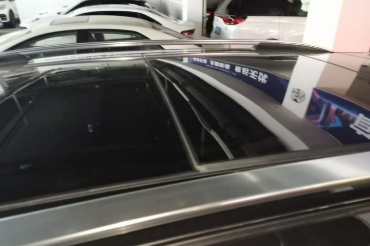 Used Lynk & Co 01 2023 2.0TD Two-Wheel Drive Pro Trim Roof