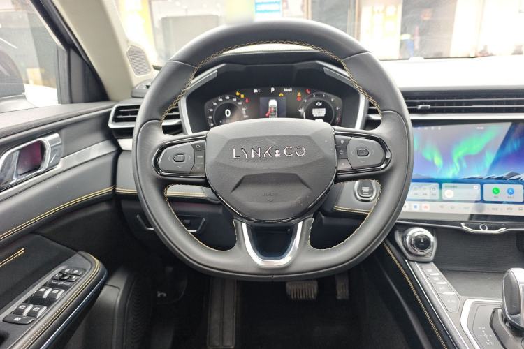 Used Lynk & Co 01 2023 2.0TD Two-Wheel Drive Pro Trim Steering Wheel