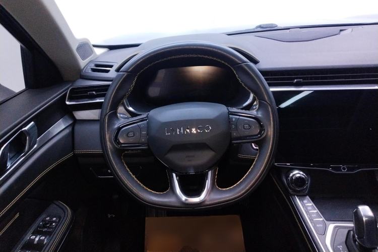 Used Lynk & Co 01 2023 2.0TD Two-Wheel Drive Pro Trim Steering Wheel