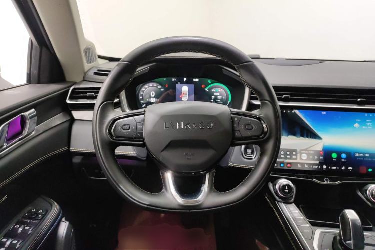 Used Lynk & Co 01 2023 2.0TD Two-Wheel Drive Pro Trim Steering Wheel