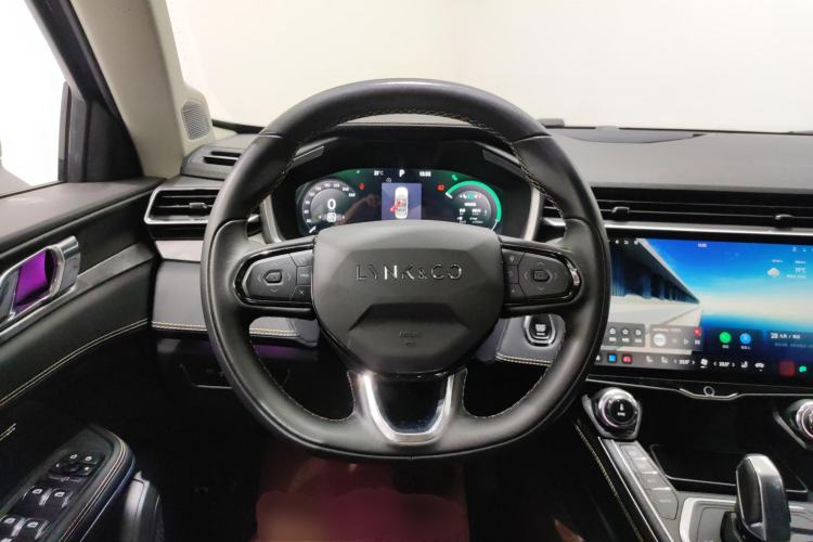 Used Lynk & Co 01 2023 2.0TD Two-Wheel Drive Pro Trim Steering Wheel