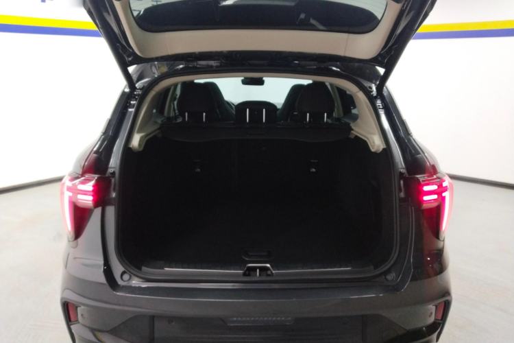 Used Lynk & Co 01 2023 2.0TD Two-Wheel Drive Pro Trim Trunk