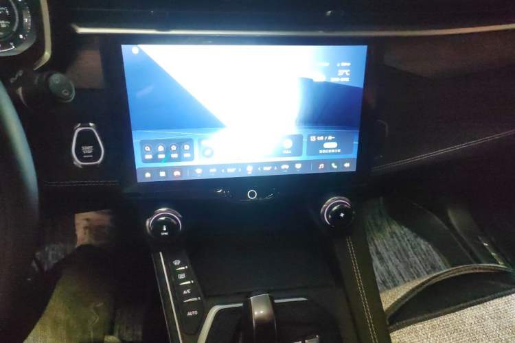 Used Lynk & Co 01 2023 2.0TD Two-Wheel Drive Asian Games Edition Audio And AC Panel