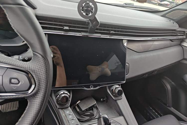 Used Lynk & Co 01 2023 2.0TD Four-Wheel Drive HypeHalo Audio And AC Panel
