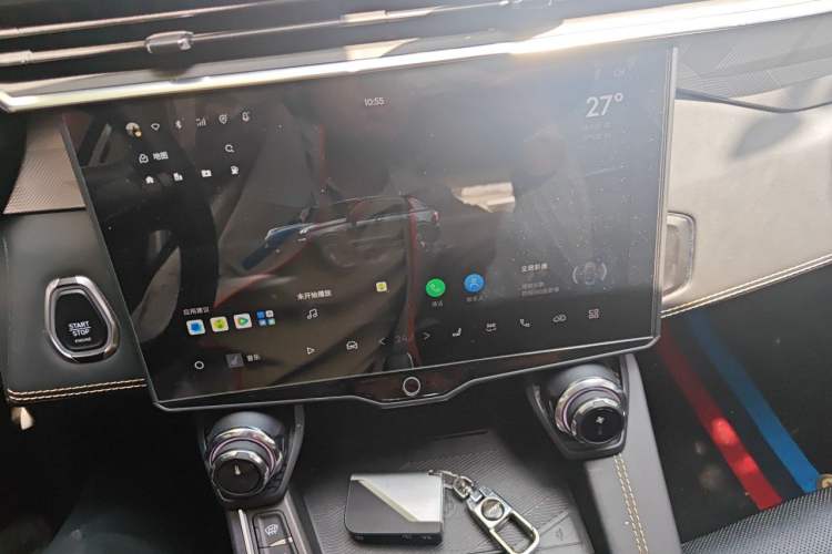 Used Lynk & Co 01 2023 2.0TD Two-Wheel Drive Pro Trim Audio And AC Panel