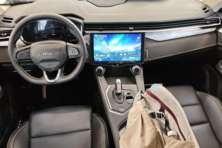 Used Lynk & Co 01 2023 2.0TD Two-Wheel Drive Asian Games Edition Center Console