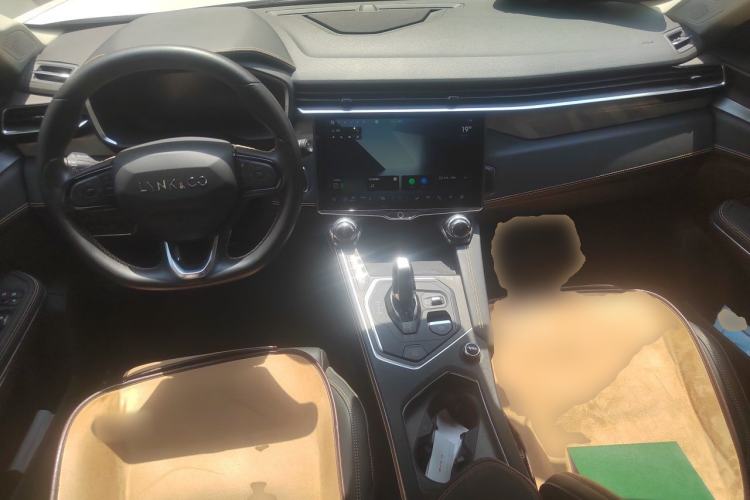Used Lynk & Co 01 2023 2.0TD Two-Wheel Drive Asian Games Edition Center Console