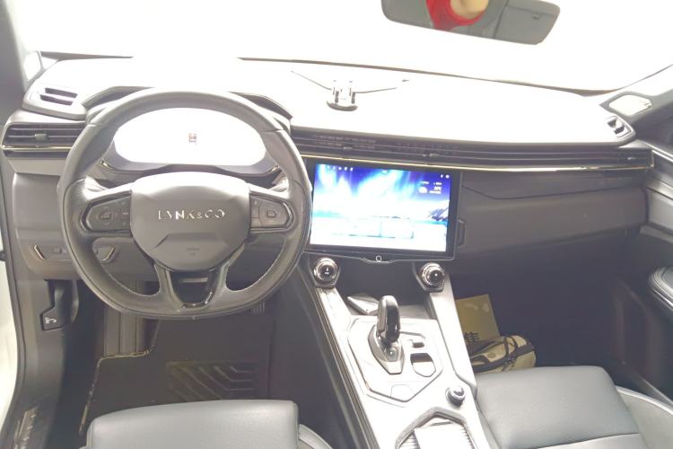 Used Lynk & Co 01 2023 1.5TD EM-F PM Center Console