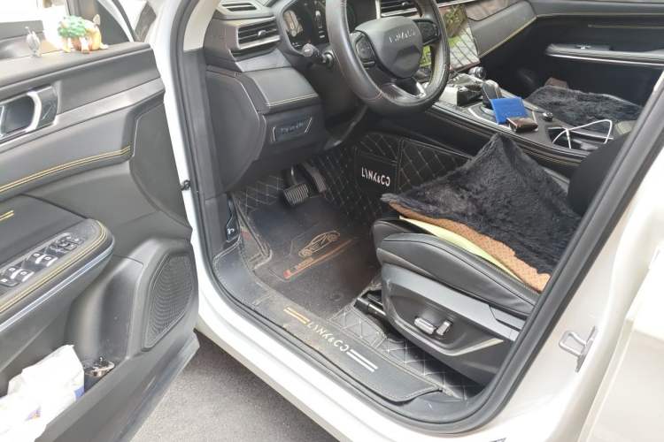 Used Lynk & Co 01 2023 2.0TD Two-Wheel Drive Asian Games Edition Driver Seat