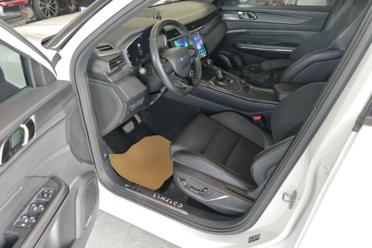 Used Lynk & Co 01 2023 1.5TD EM-F PM Driver Seat