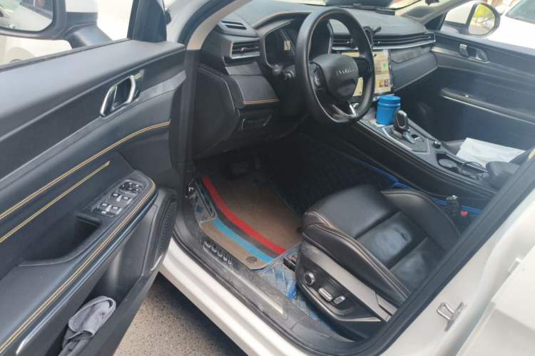 Used Lynk & Co 01 2023 2.0TD Two-Wheel Drive Pro Trim Driver Seat