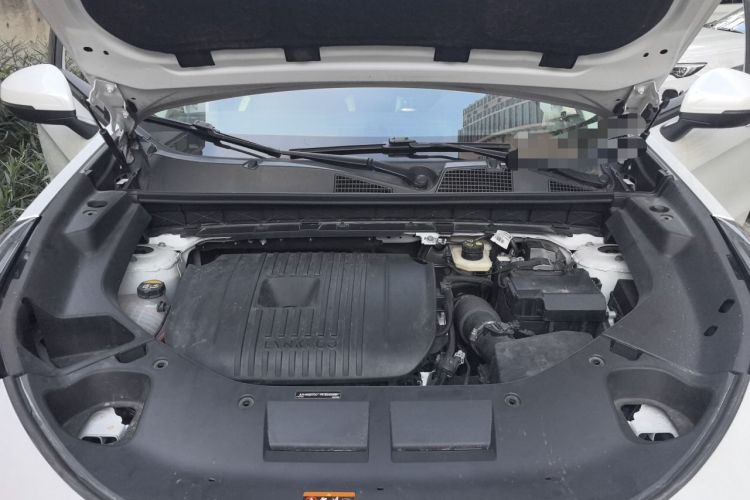 Used Lynk & Co 01 2023 2.0TD Two-Wheel Drive Pro Trim Engine Bay