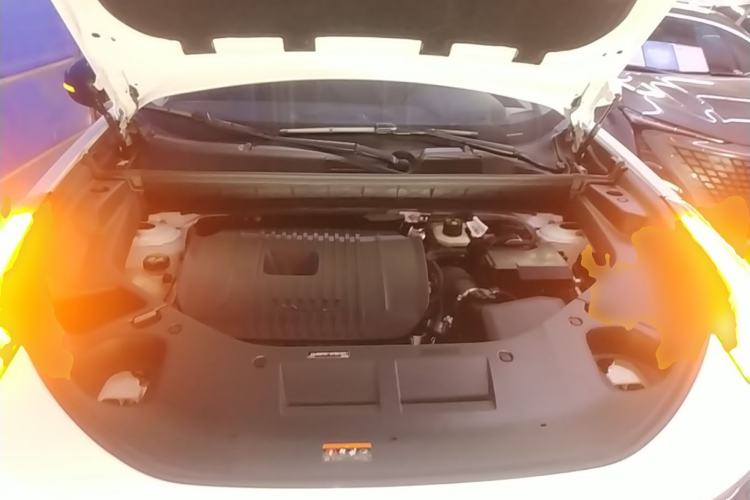 Used Lynk & Co 01 2023 2.0TD Two-Wheel Drive Pro Trim Engine Bay