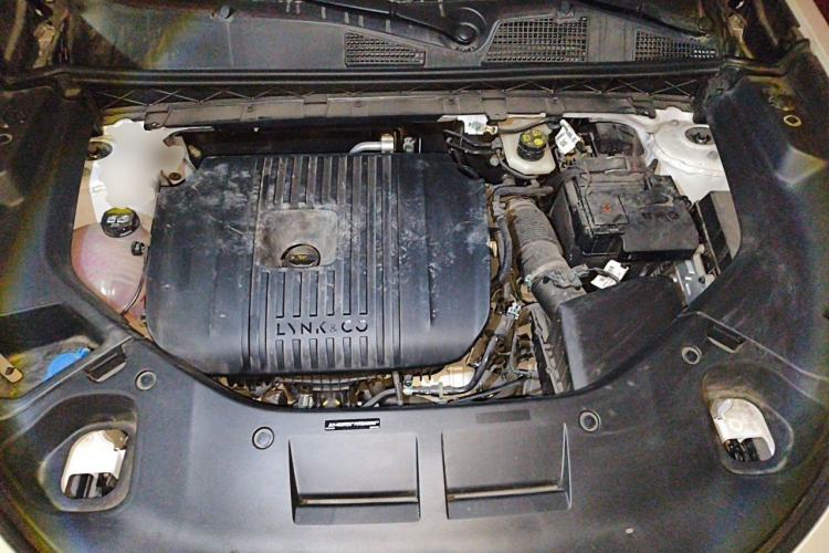 Used Lynk & Co 01 2023 2.0TD Two-Wheel Drive Pro Trim Engine Bay