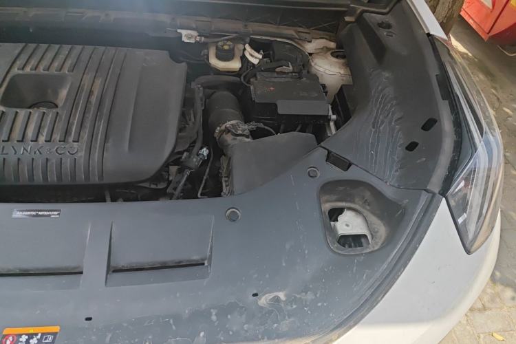 Used Lynk & Co 01 2023 2.0TD Two-Wheel Drive Pro Trim Engine Bay Left