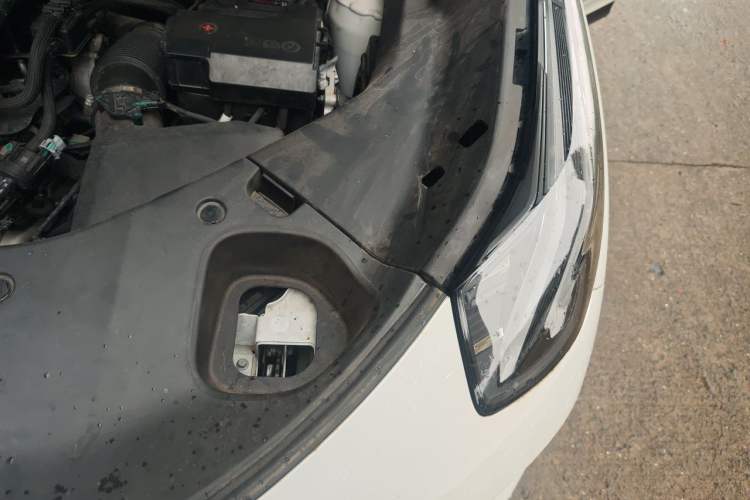 Used Lynk & Co 01 2023 2.0TD Two-Wheel Drive Asian Games Edition Engine Bay Left