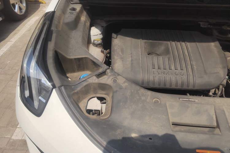 Used Lynk & Co 01 2023 2.0TD Two-Wheel Drive Asian Games Edition Engine Bay Right