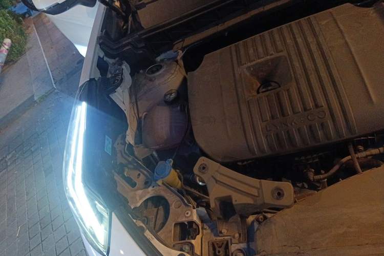 Used Lynk & Co 01 2023 2.0TD Two-Wheel Drive Asian Games Edition Engine Bay Right