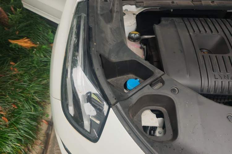 Used Lynk & Co 01 2023 2.0TD Two-Wheel Drive Asian Games Edition Engine Bay Right