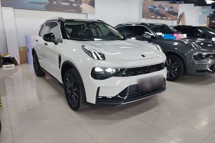 Used Lynk & Co 01 2023 2.0TD Two-Wheel Drive Pro Trim Exterior 1