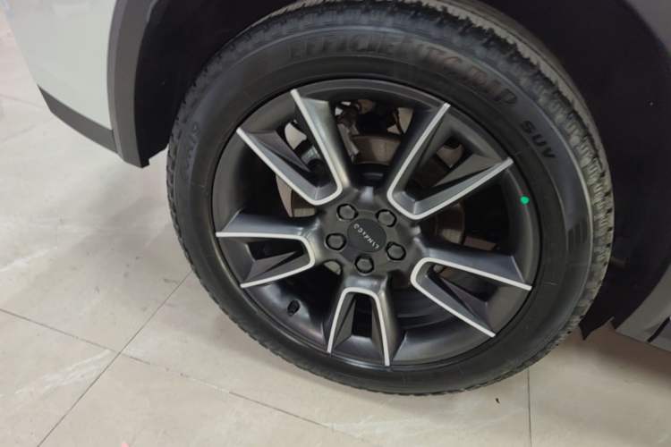 Used Lynk & Co 01 2023 2.0TD Two-Wheel Drive Pro Trim Exterior 5