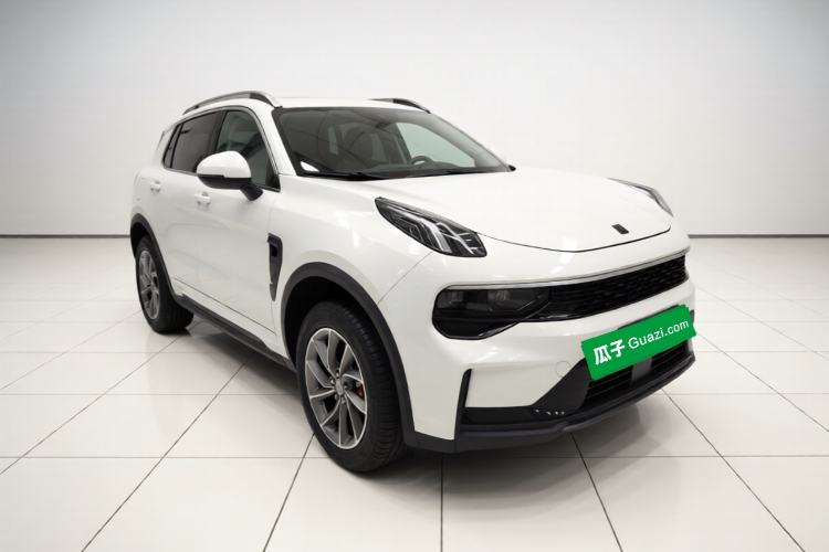 Used Lynk & Co 01 2023 2.0TD Two-Wheel Drive Pro Trim Front Right 45 Deg