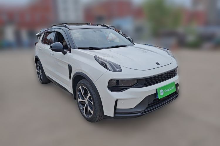 Used Lynk & Co 01 2023 2.0TD Four-Wheel Drive HypeHalo Front Right 45 Deg