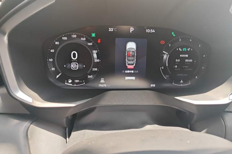 Used Lynk & Co 01 2023 2.0TD Two-Wheel Drive Pro Trim Instrument Cluster