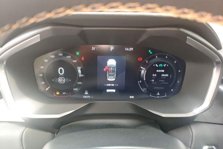 Used Lynk & Co 01 2023 2.0TD Two-Wheel Drive Pro Trim Instrument Cluster