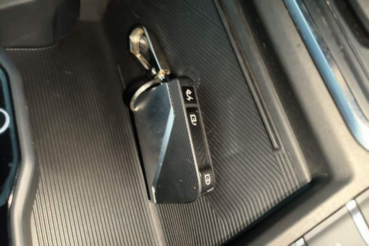 Used Lynk & Co 01 2023 2.0TD Two-Wheel Drive Pro Trim Interior 1