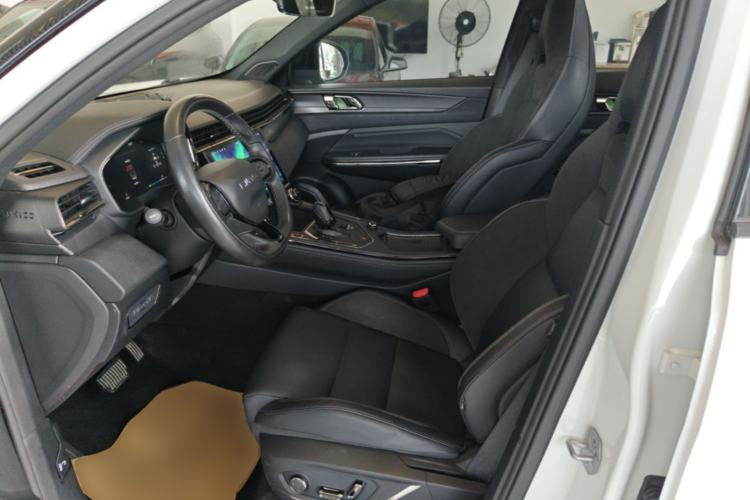 Used Lynk & Co 01 2023 1.5TD EM-F PM Left Front Seat