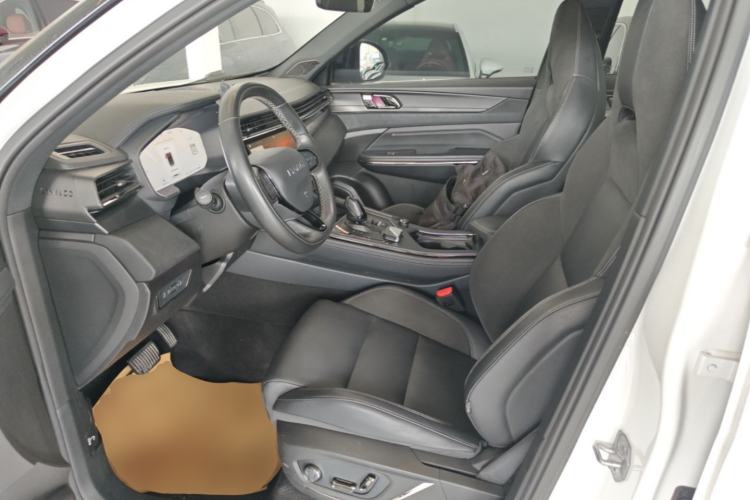 Used Lynk & Co 01 2023 1.5TD EM-F PM Left Front Seat