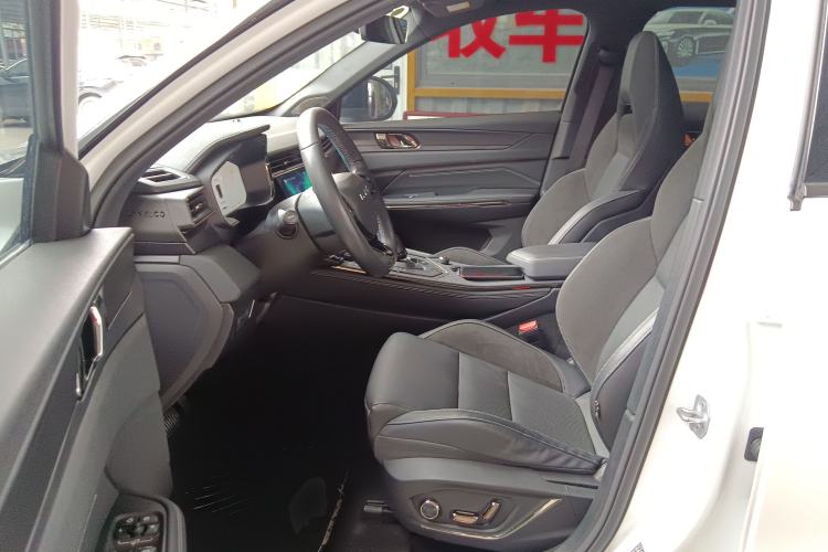 Used Lynk & Co 01 2023 1.5TD EM-F PM Left Front Seat