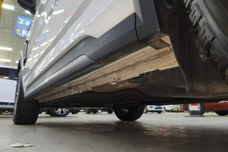 Used Lynk & Co 01 2023 2.0TD Two-Wheel Drive Asian Games Edition Left Side Sill