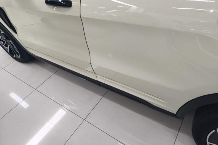 Used Lynk & Co 01 2023 1.5TD EM-F PM Left Side Sill