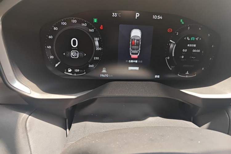Used Lynk & Co 01 2023 2.0TD Two-Wheel Drive Pro Trim Odometer Close Up