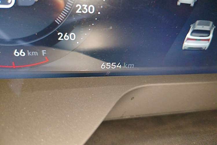Used Lynk & Co 01 2023 2.0TD Two-Wheel Drive Pro Trim Odometer Close Up