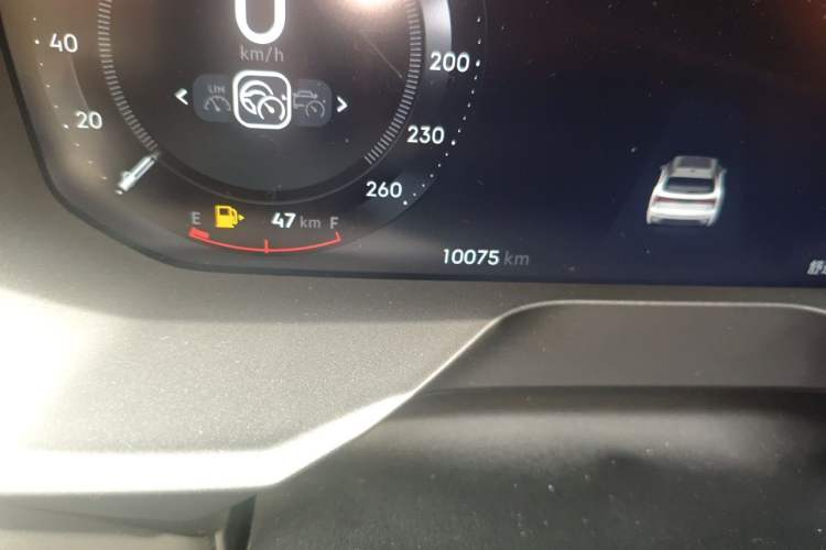 Used Lynk & Co 01 2023 2.0TD Two-Wheel Drive Pro Trim Odometer Close Up