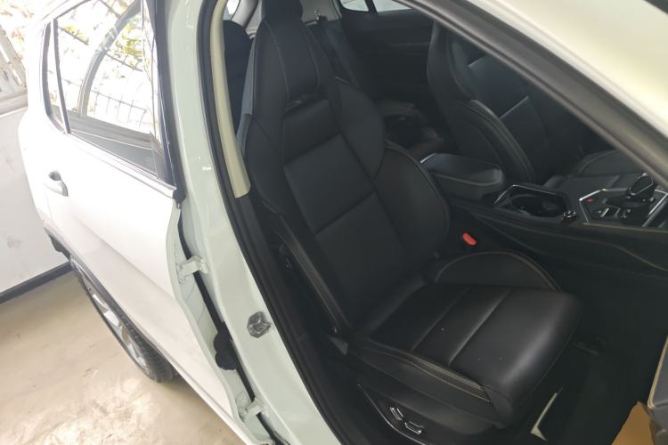 Used Lynk & Co 01 2023 2.0TD Two-Wheel Drive Asian Games Edition Right Front Seat