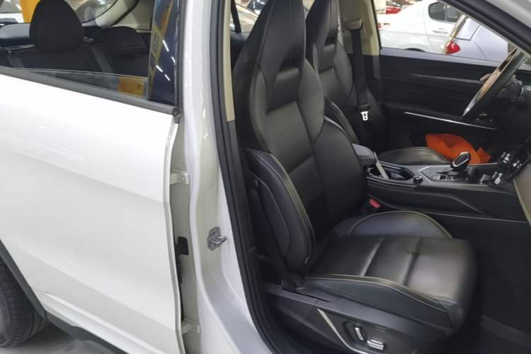 Used Lynk & Co 01 2023 2.0TD Two-Wheel Drive Asian Games Edition Right Front Seat