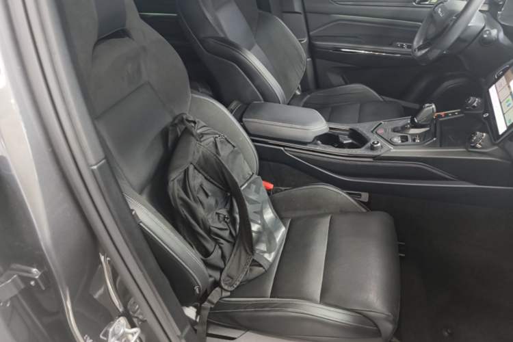 Used Lynk & Co 01 2023 1.5TD EM-F PM Right Front Seat