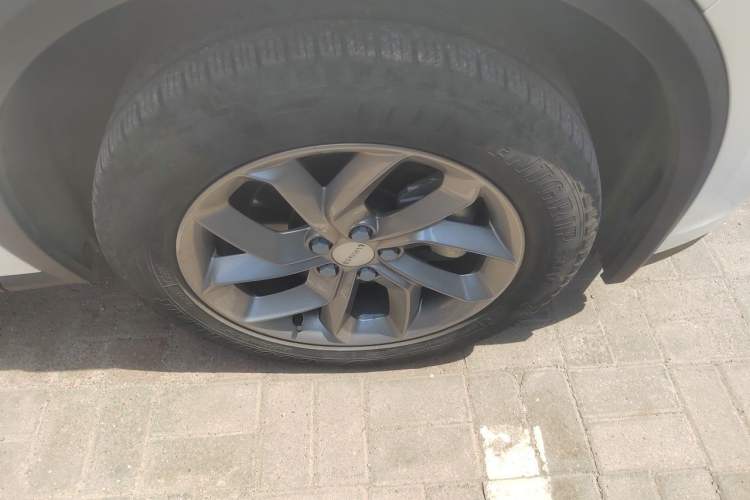 Used Lynk & Co 01 2023 2.0TD Two-Wheel Drive Asian Games Edition Right Front Wheel Hub