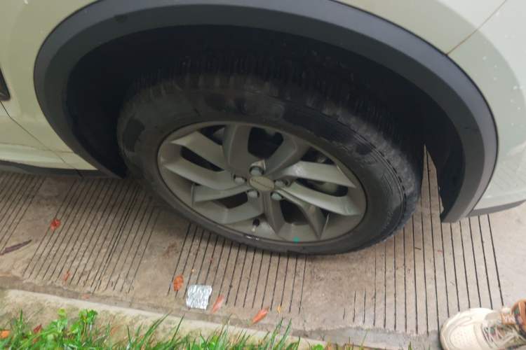 Used Lynk & Co 01 2023 2.0TD Two-Wheel Drive Asian Games Edition Right Front Wheel Hub