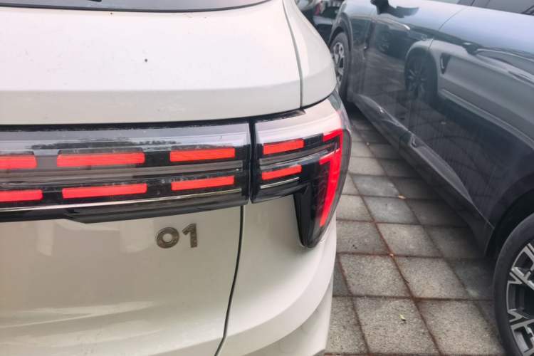 Used Lynk & Co 01 2023 2.0TD Two-Wheel Drive Pro Trim Right Rear Taillight