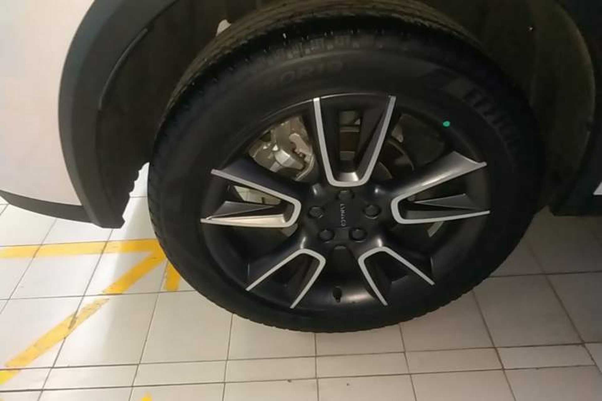 Used Lynk & Co 01 2023 2.0TD Two-Wheel Drive Pro Trim Right Rear Wheel Hub