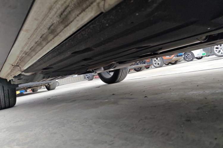 Used Lynk & Co 01 2023 2.0TD Two-Wheel Drive Pro Trim Right Side Sill