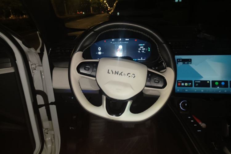 Used Lynk & Co 01 2023 1.5TD EM-F Dawn Steering Wheel