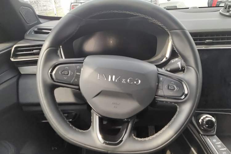 Used Lynk & Co 01 2023 1.5TD EM-F AM Steering Wheel
