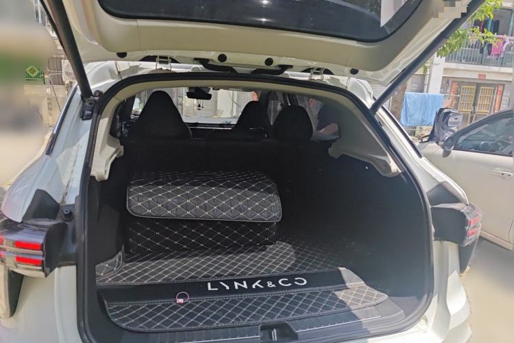 Used Lynk & Co 01 2023 2.0TD Two-Wheel Drive Pro Trim Trunk