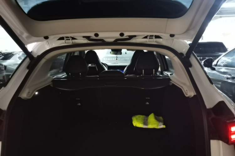 Used Lynk & Co 01 2023 2.0TD Two-Wheel Drive Asian Games Edition Trunk
